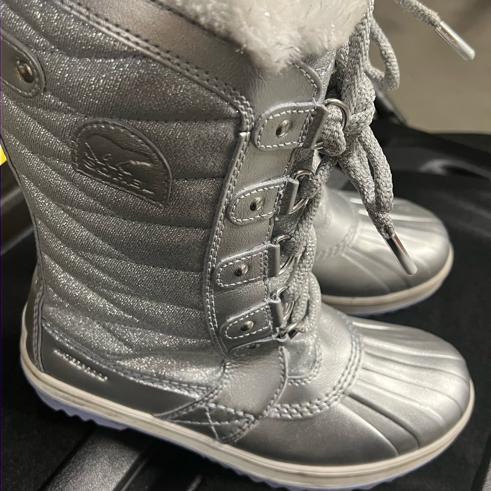 Winter boots - Picture 2 of 12